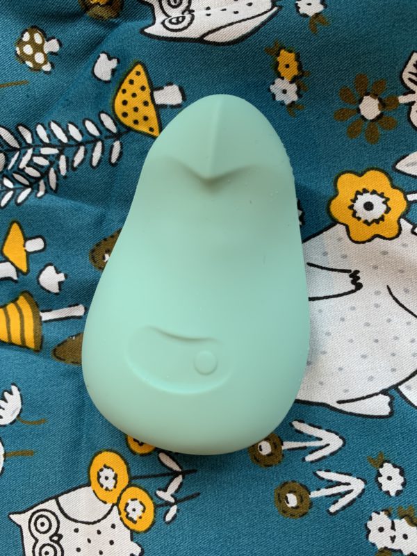 Pom Dame Review – My Wife’s Gender-Affirming Toy