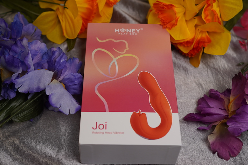 The Honey Play Box Joi came in a discreet package while packaged in a sturdy box with a cardboard sleeve around it, blocking the cover of the box from view - the ultimate privacy. 