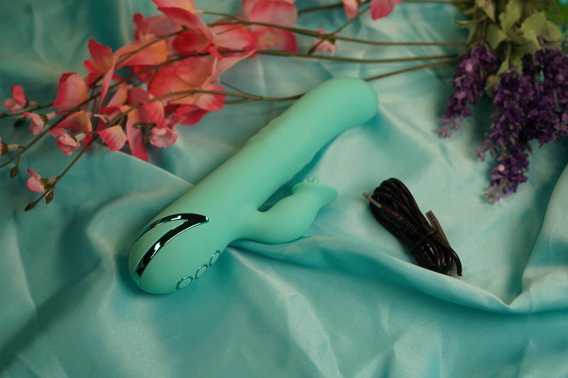The Bel Air Bombshell has a charger that penetrates the silicone. 